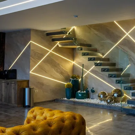 Aquahouse 4*