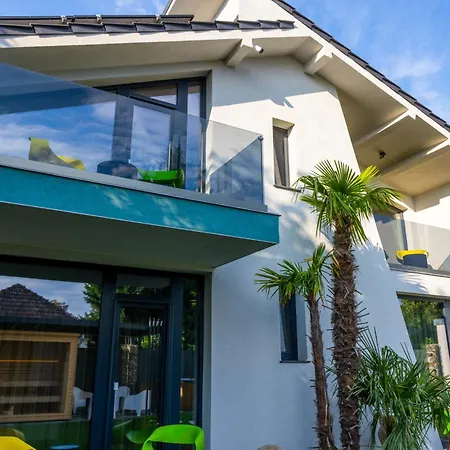 Aquahouse 4* غيولا