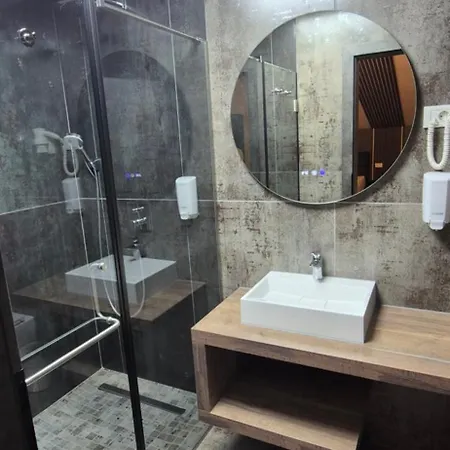 Pensjonat Aquahouse 4*