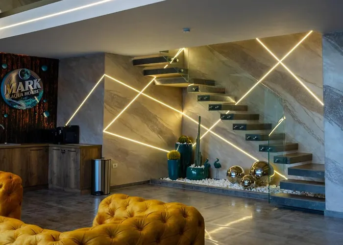 Aquahouse 4*
