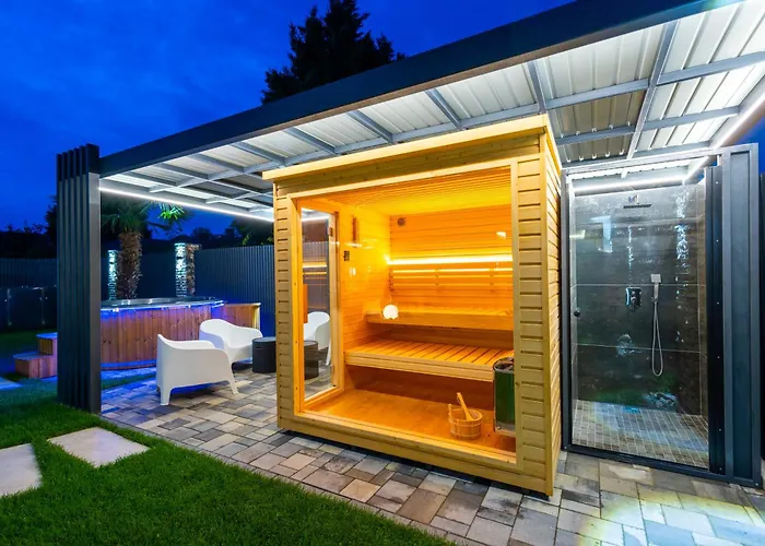 Aquahouse Penzion 4*